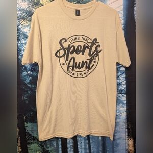 Gildan Beige 'Sports Aunt' Short Sleeve Tee